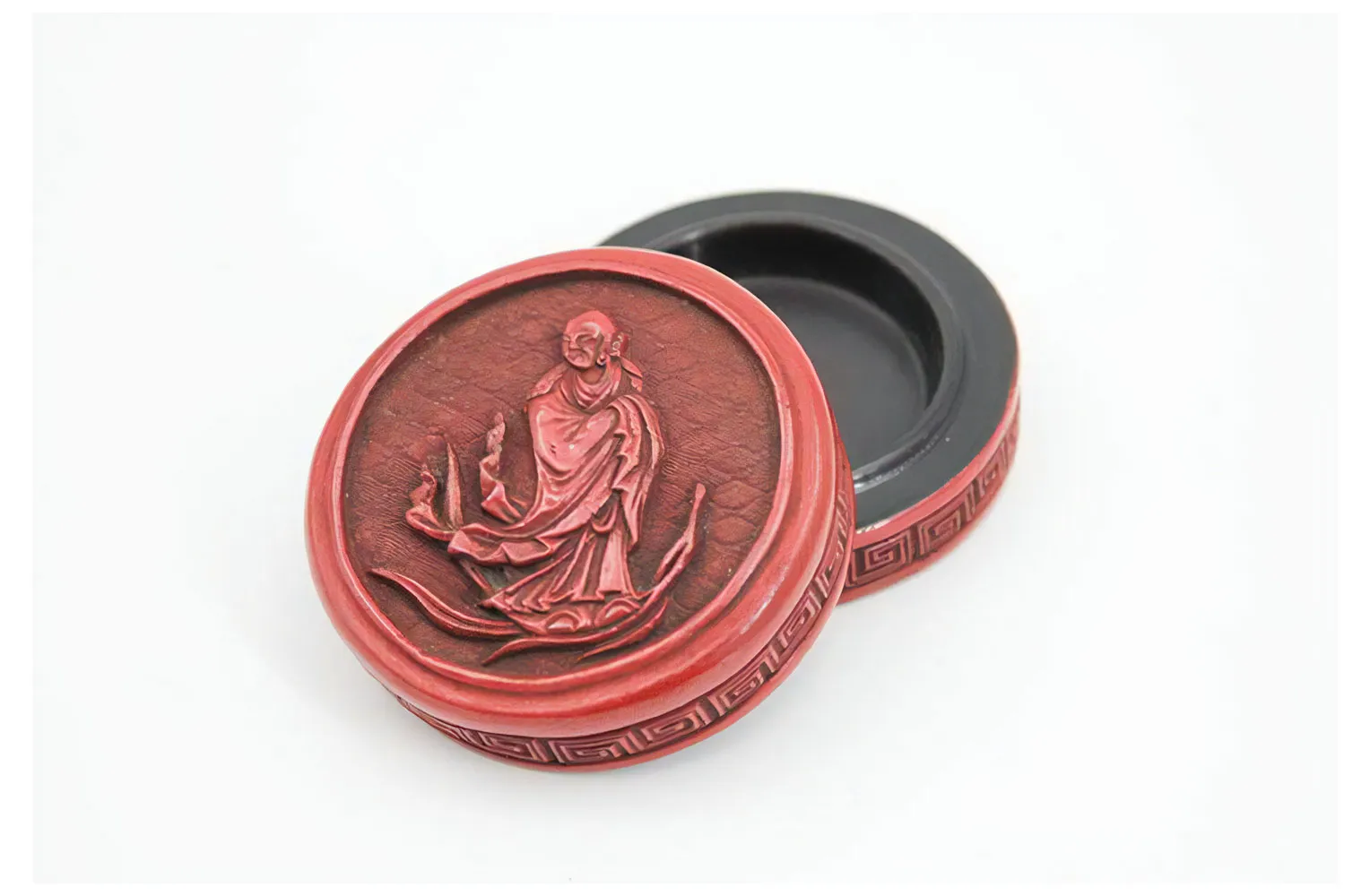 達磨紋堆朱香合