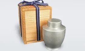 蔵苑 純錫通僊茶入