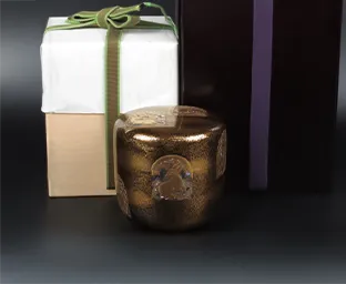 一瓢斎 『花兎蒔絵』 大棗